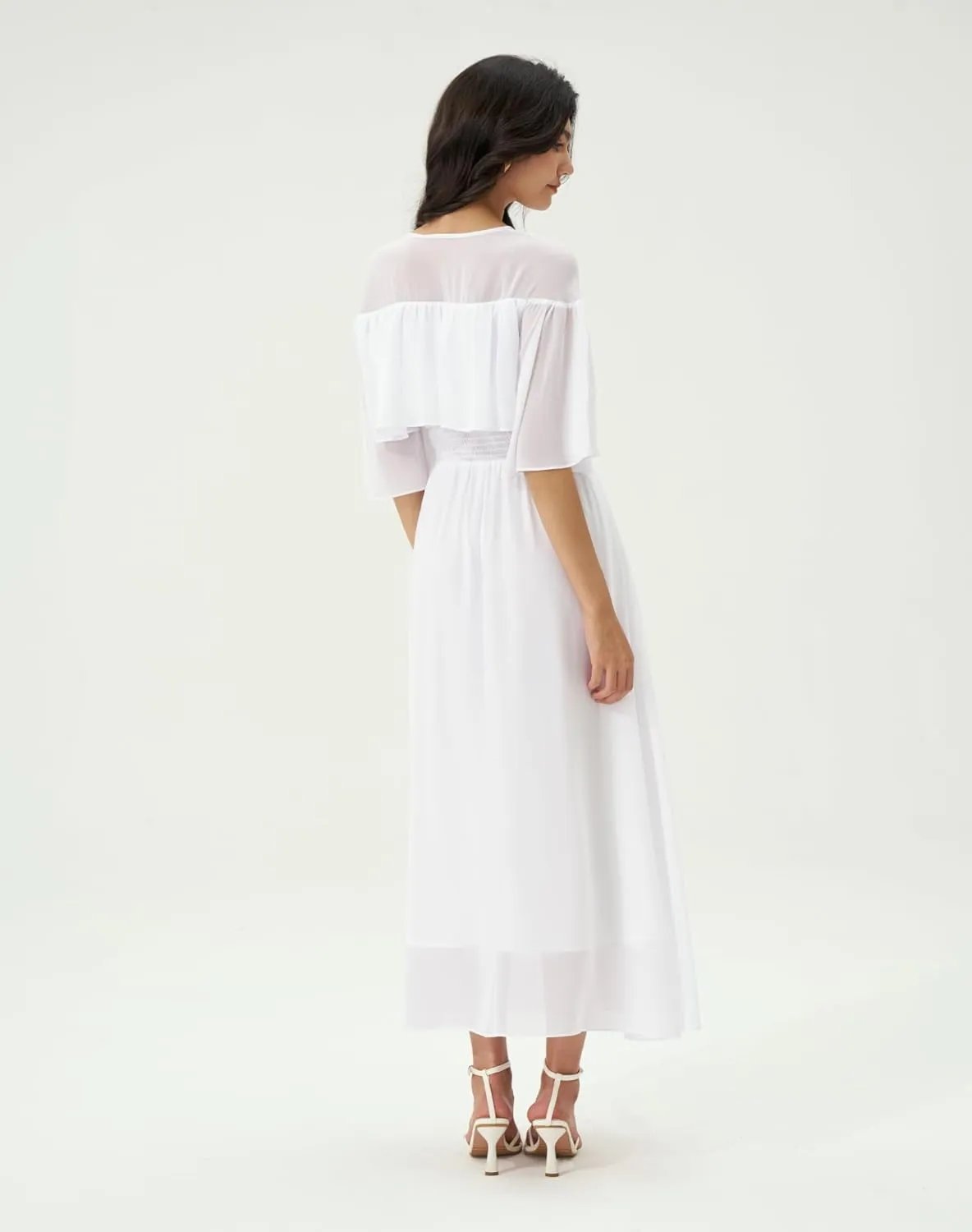 Women's White Chiffon Maxi Dress 2025 Spring Summer Boho Smocked Waist Short Sleeve A-Line Beach Dress with Pockets